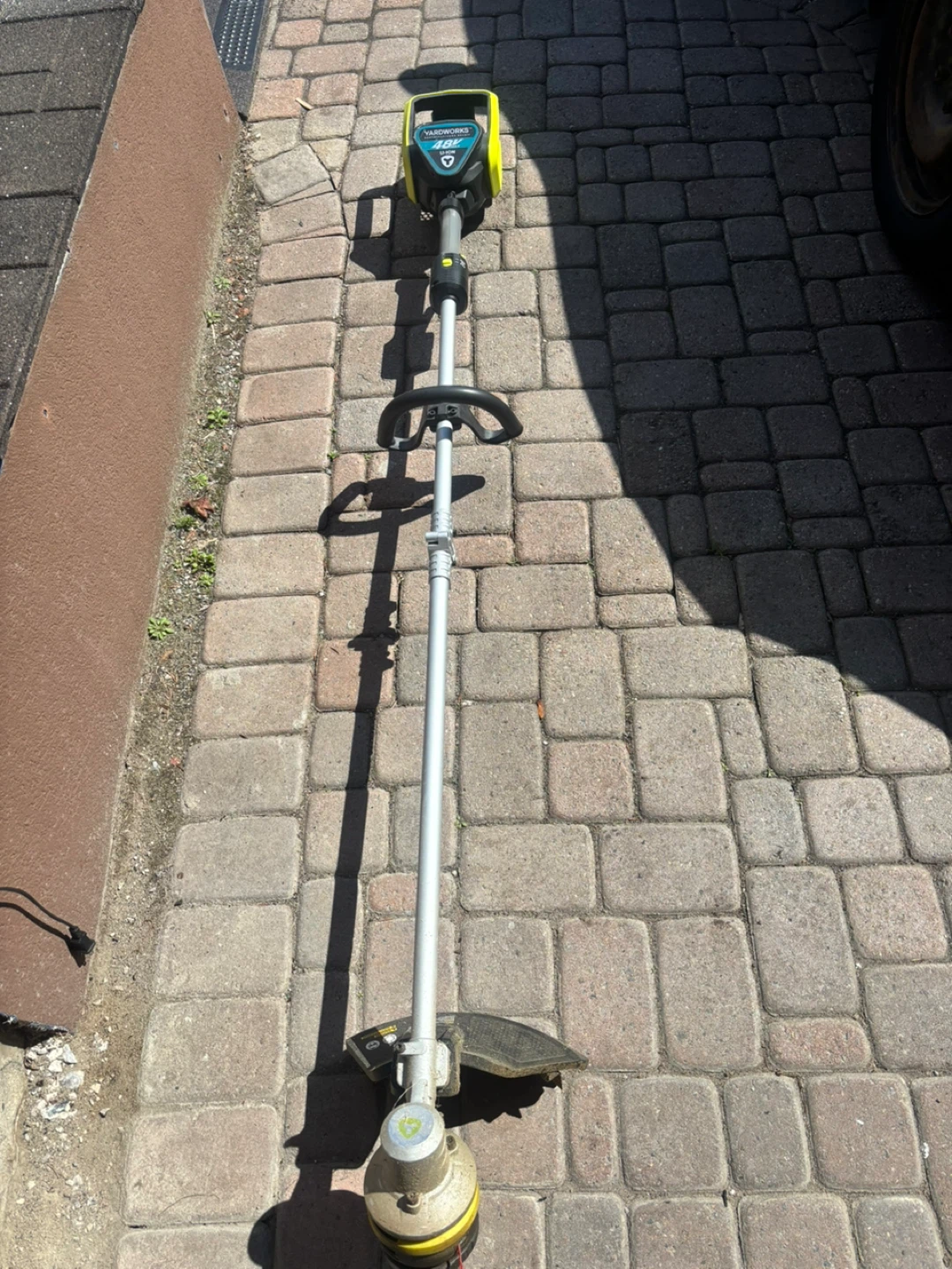 Yard works Cordless weed eater