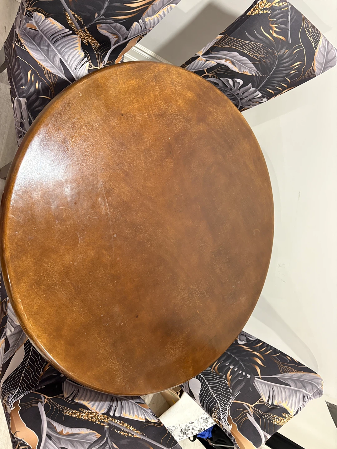 Round Wooden Table with Four Tropical Print Chair Covers - photo 3