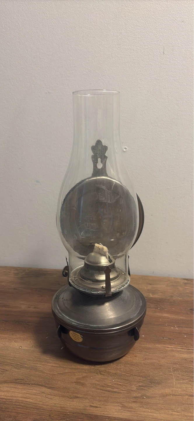 Vintage Oil Lamp with Hurricane Glass Shade - photo 5