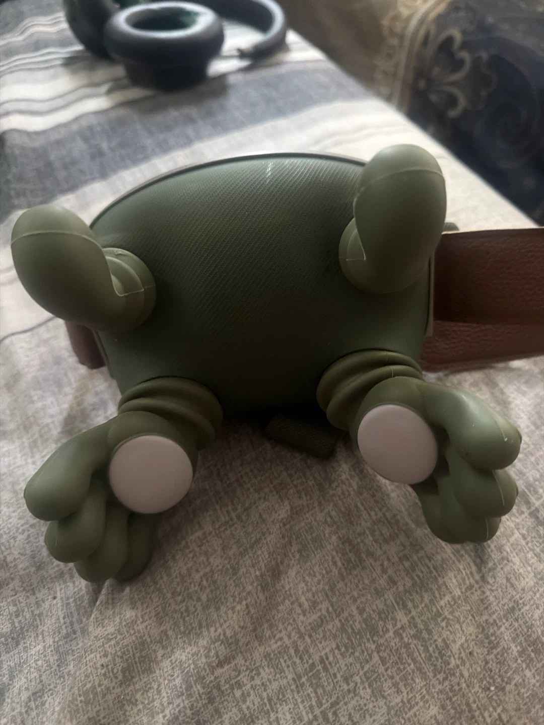 Green Neck and Shoulder Massager with Heat - photo 2