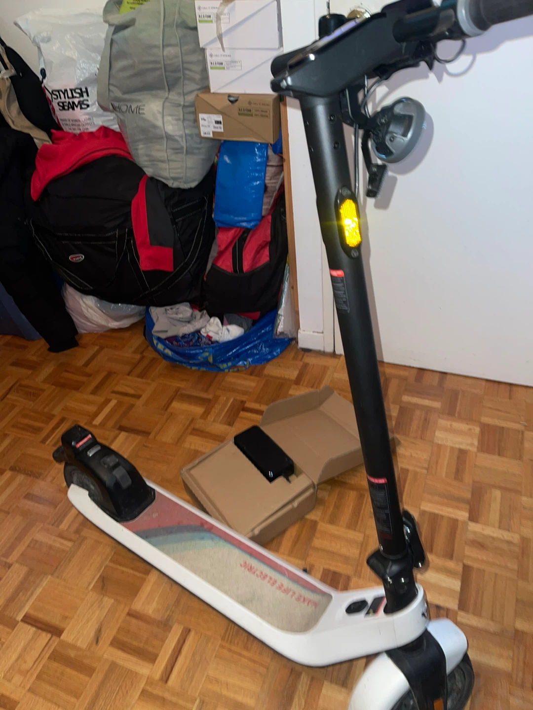 niu kqi2 pro electric scooter 300w - photo 3