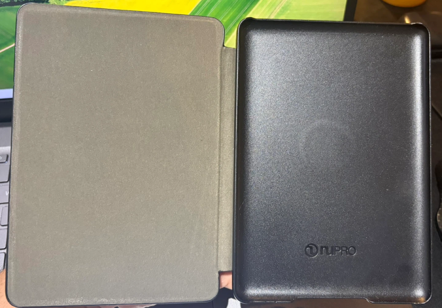 Amazon Kindle Paperwhite 4 (10th Generation) - Great Condition - photo 3