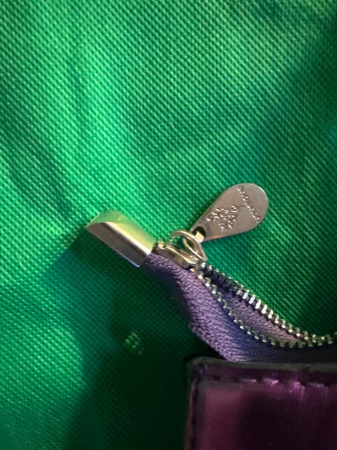 Younique Purple Metallic Tote Handbag - photo 5