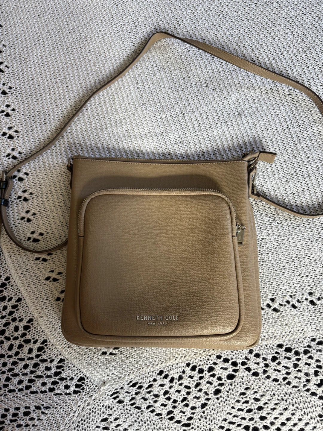 Kenneth Cole New York Tan Crossbody Bag - photo 2