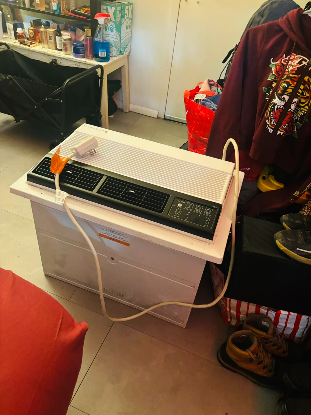 Uni-Fit Window Air Conditioner