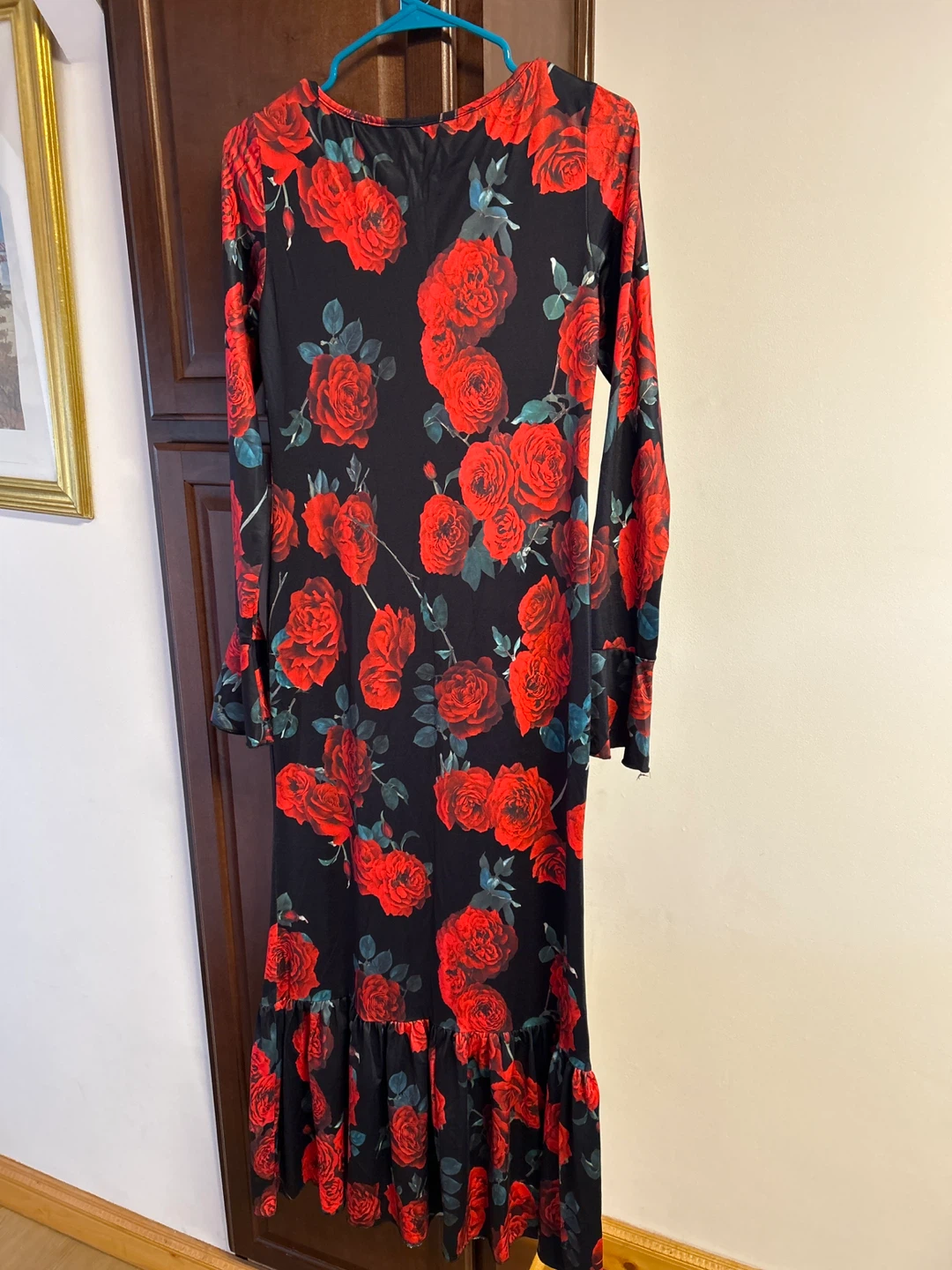 Black floral maxi dress with red roses - photo 4