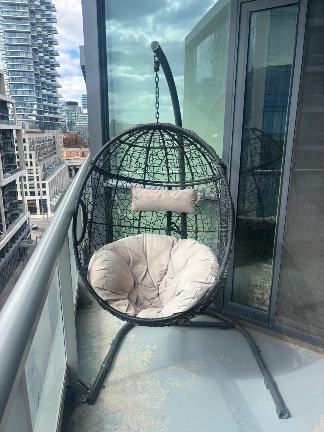 Hanging Egg Chair with Stand