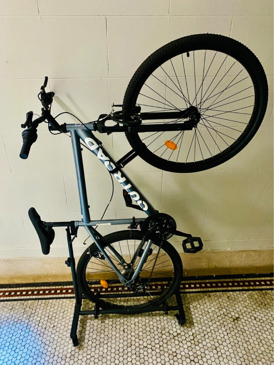 OUTROAD Mountain Bike 26” – Used/Good Condition – Ready to Ride