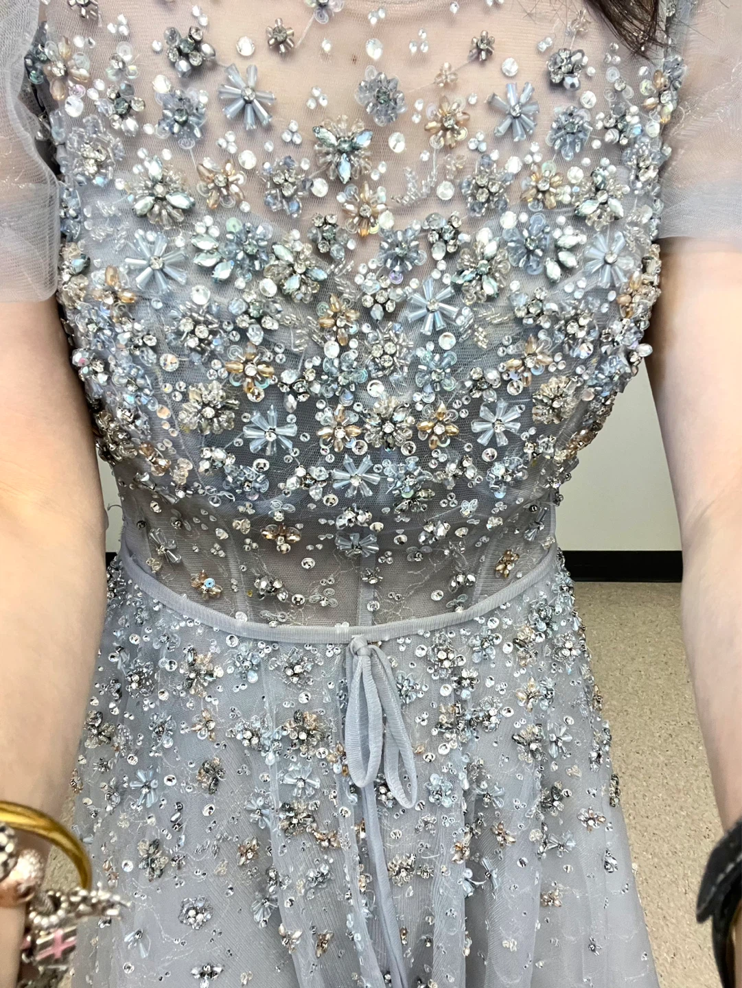 Embellished Grey Tulle Gown with Puff Sleeves - photo 3