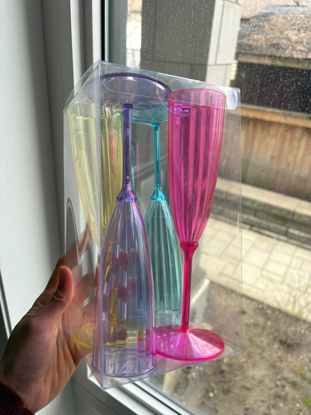 Set of 4 Plastic Champagne Flutes - photo 2