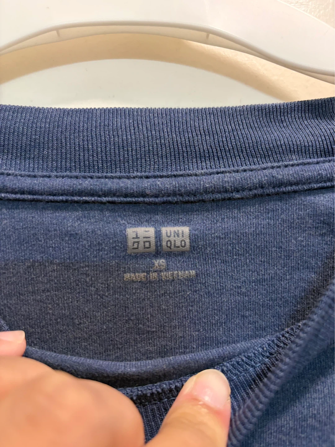 UNIQLO Long Sleeve Crewneck Shirt - photo 2