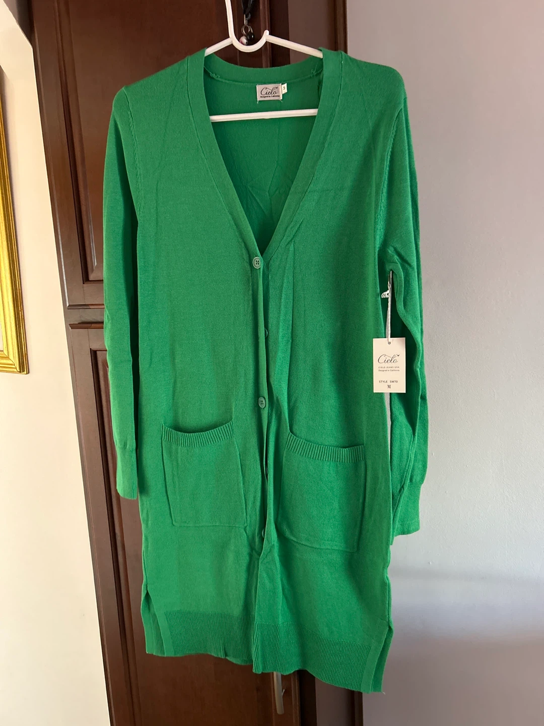 Cielo Women's Green V-Neck Button-Up Cardigan Sweater Size M