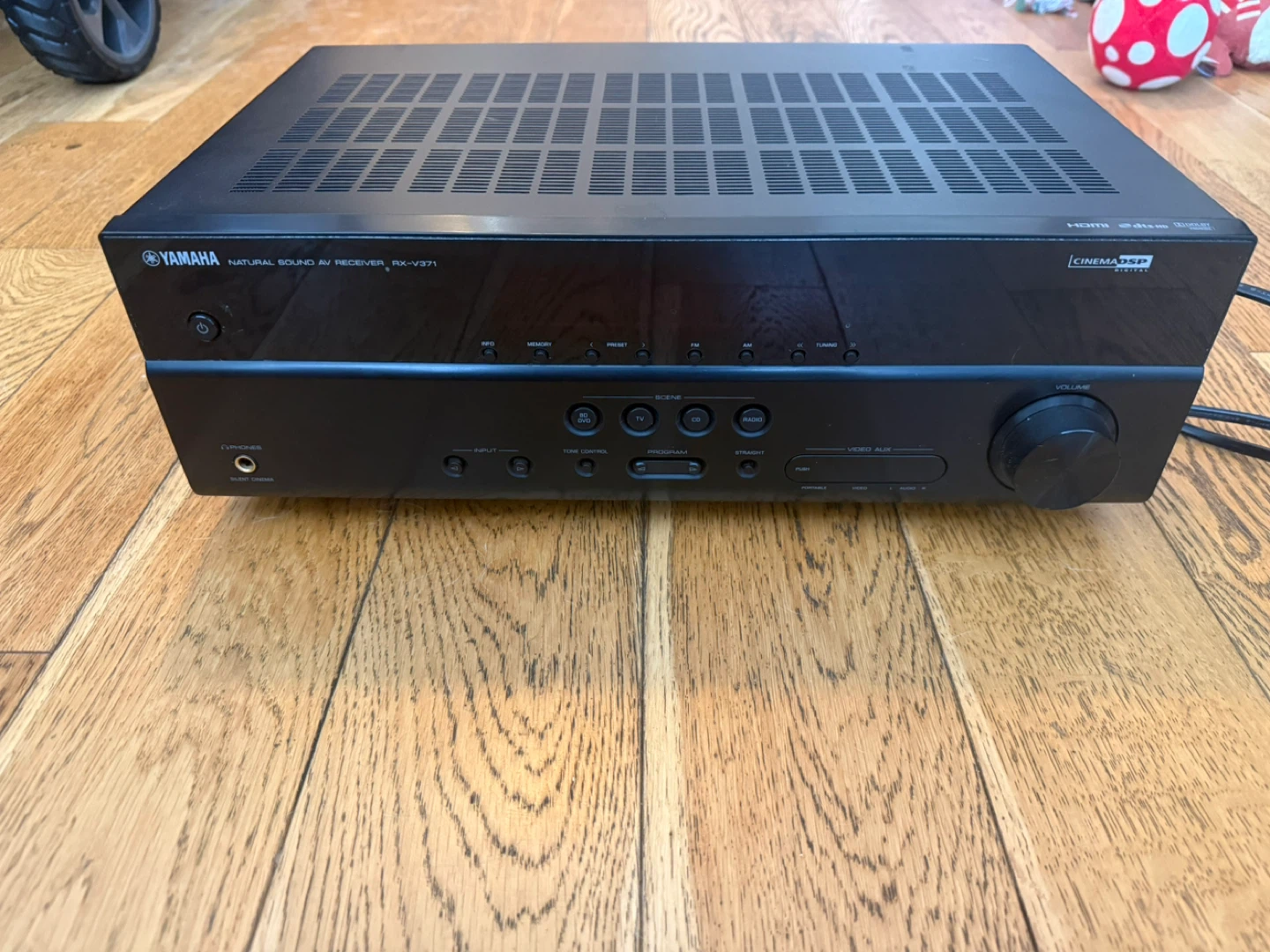 Yamaha surround sound AV Receiver RX-V371