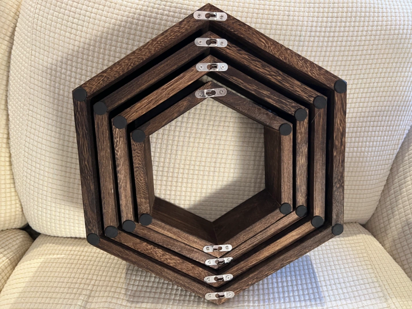 100%NEW NeverUse GreatDecorIdea HexagonWallMount Orig$60 NOW$15 - photo 2