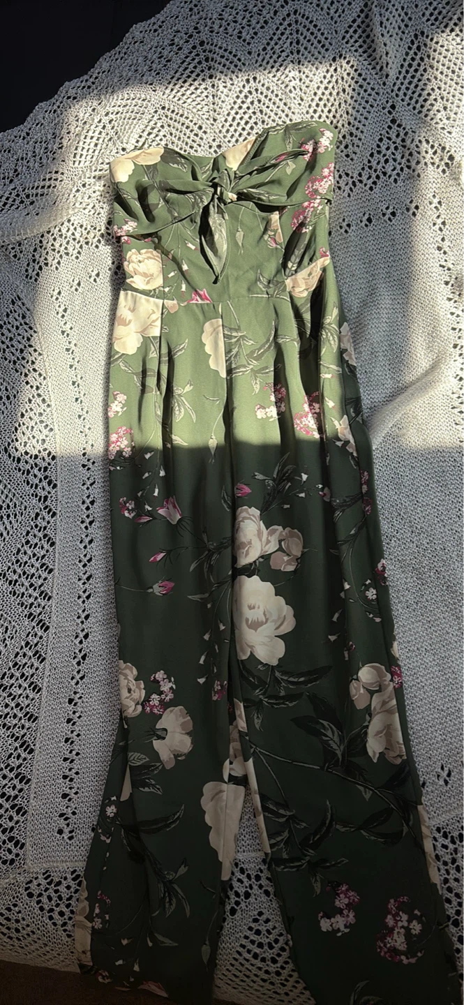 Dynamite Floral Jumpsuit - XS
