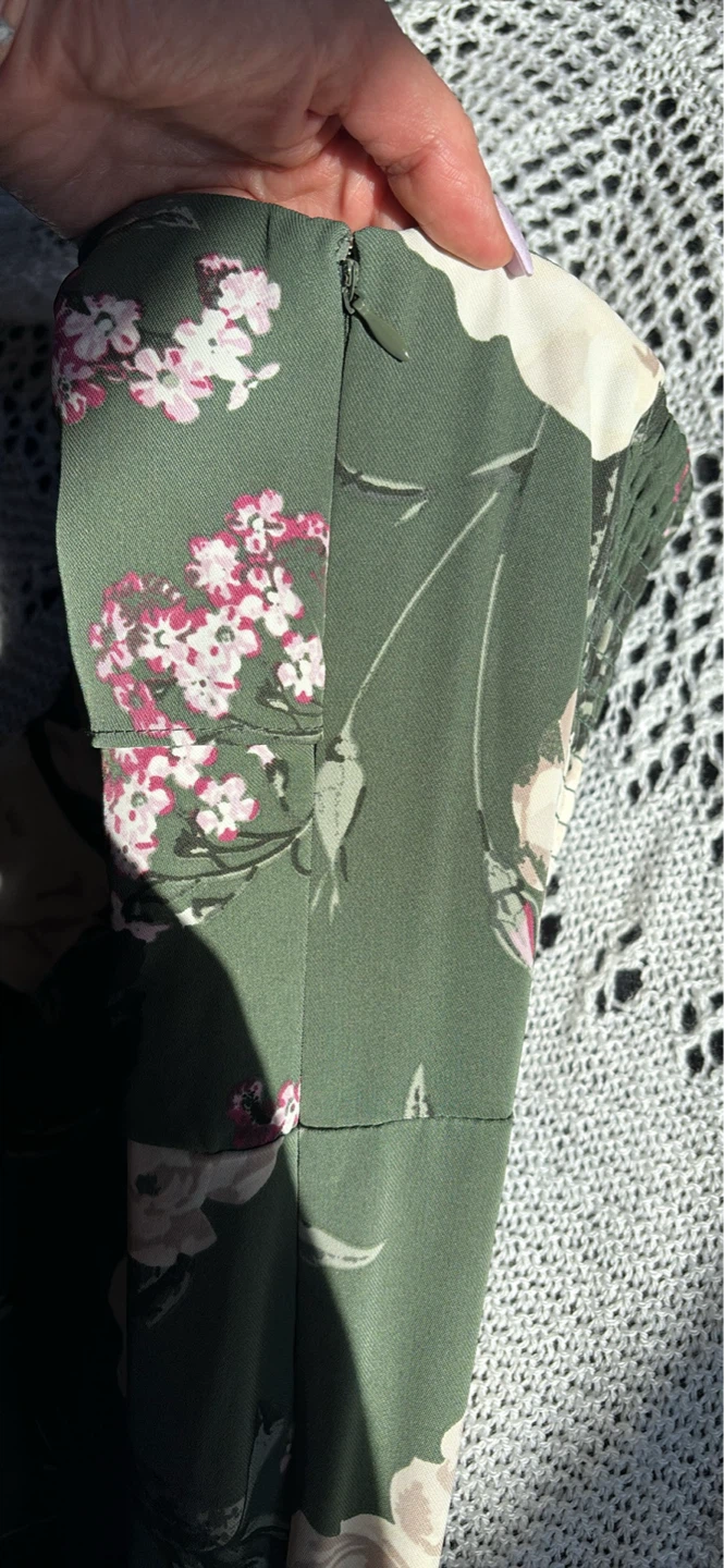 Dynamite Floral Jumpsuit - XS - photo 2