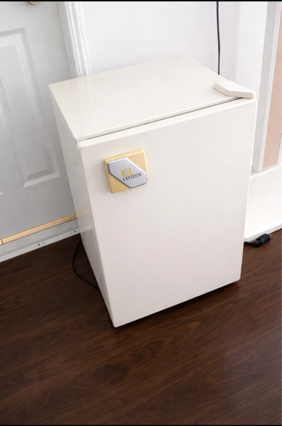 Citizen Mini Fridge - photo 2
