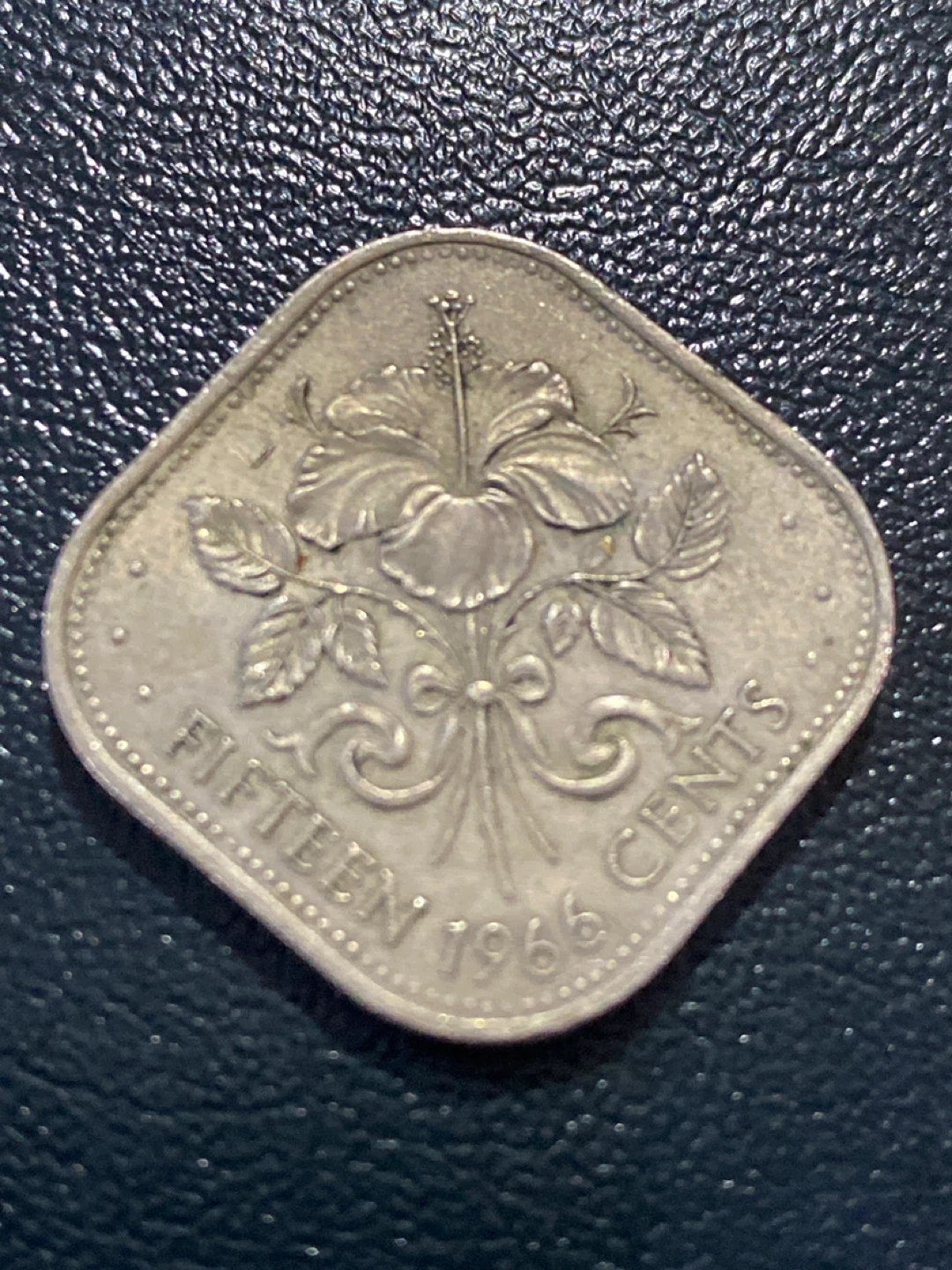 Bahamas 1966 Fifteen Cents Coin - photo 2