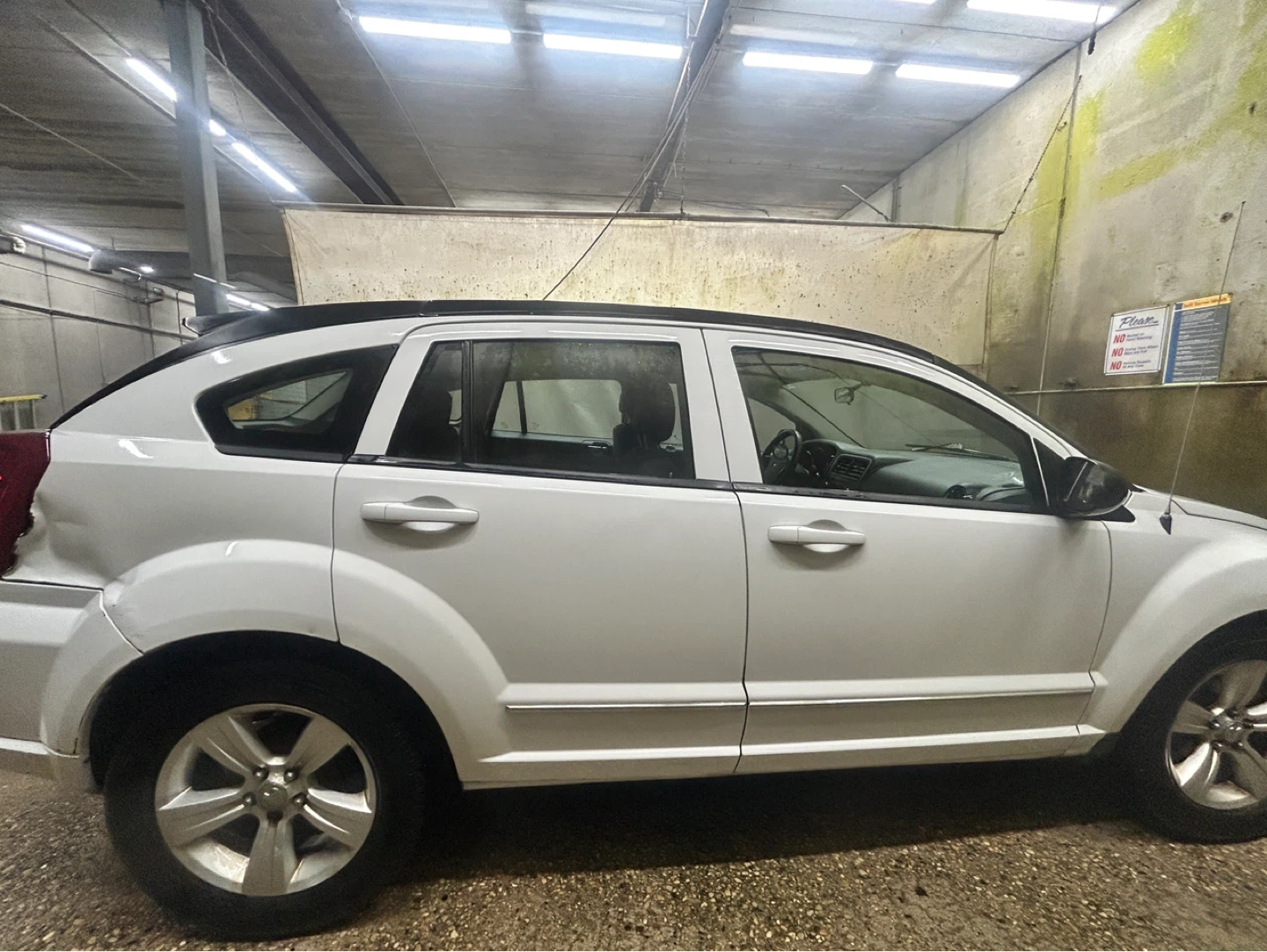 White Dodge Caliber SXT - photo 2
