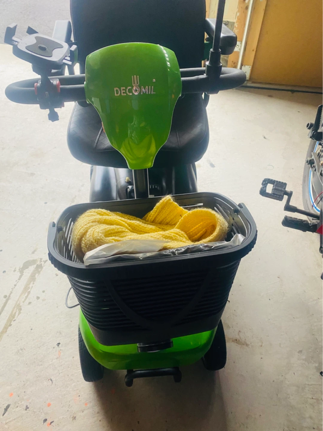 DECOMIL Mobility Scooter - photo 2