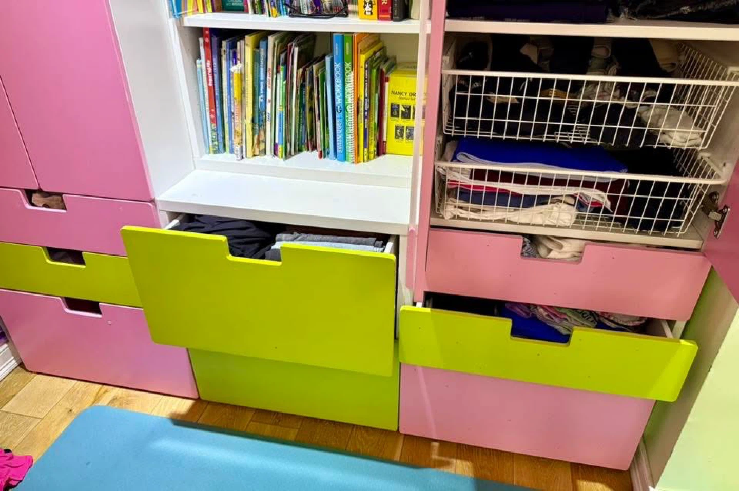 IMEA Storage Unit with Shelves and Drawers - photo 2