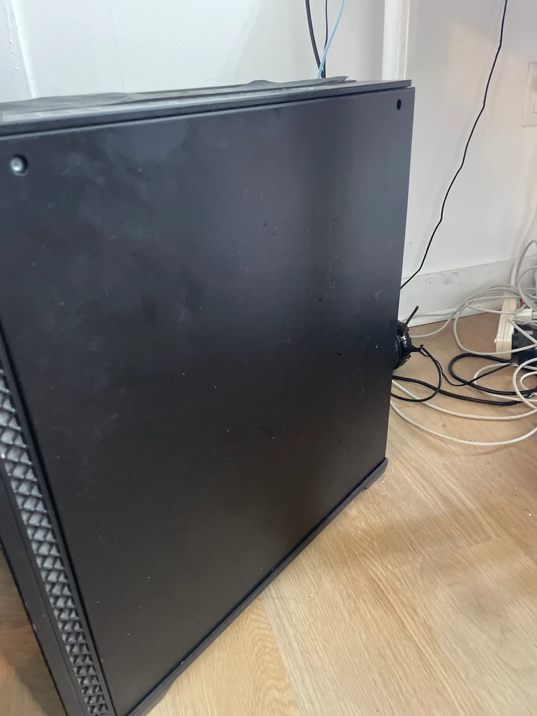 Black ATX Mid-Tower Computer Case - photo 4
