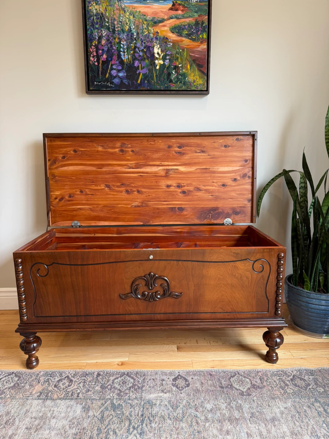 Restored 1920s Lane Cedar-lined Hope Chest - photo 4