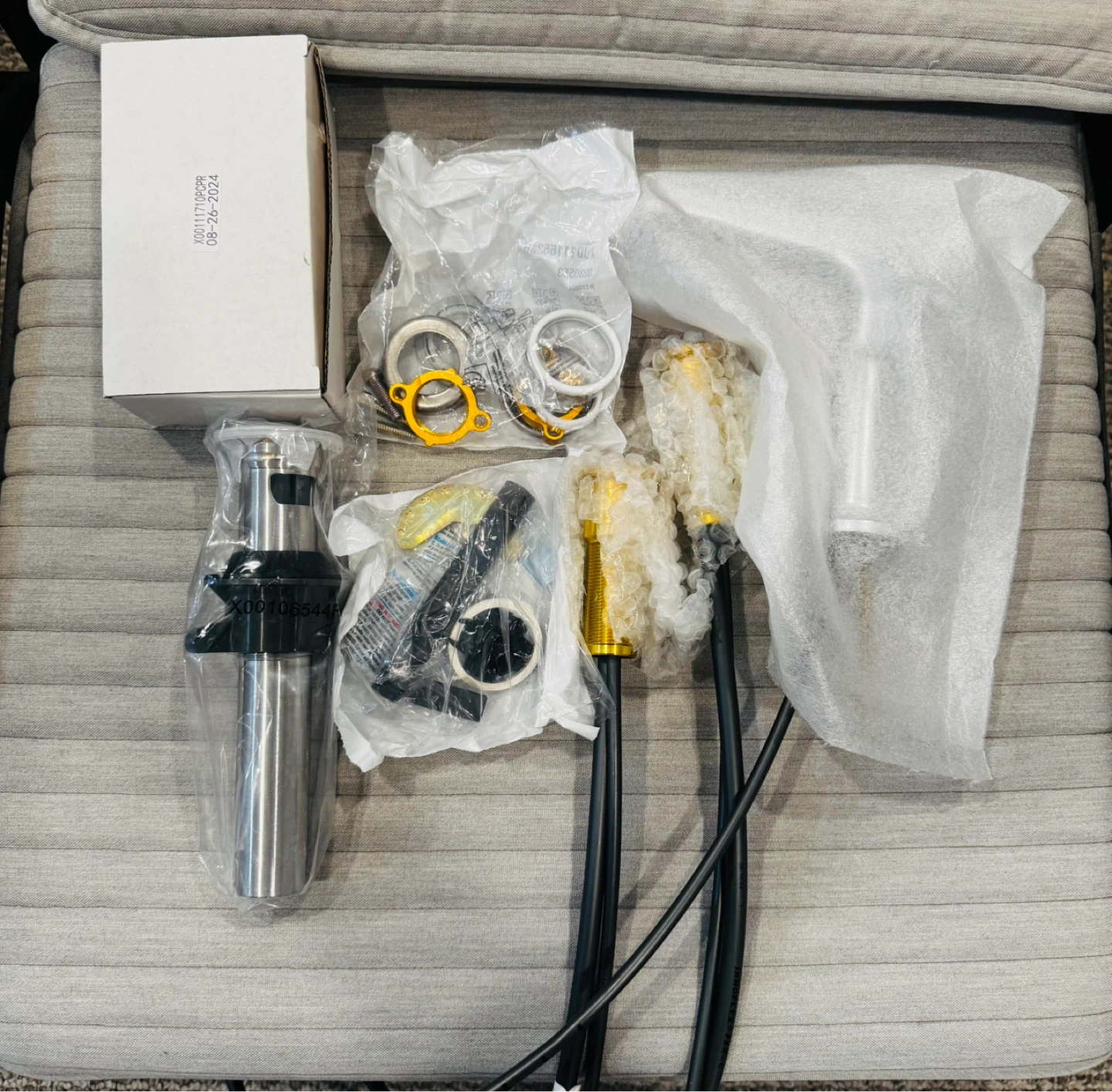Brand New Delta Tetra Two Handle Bathroom Faucet - Chrome - photo 3