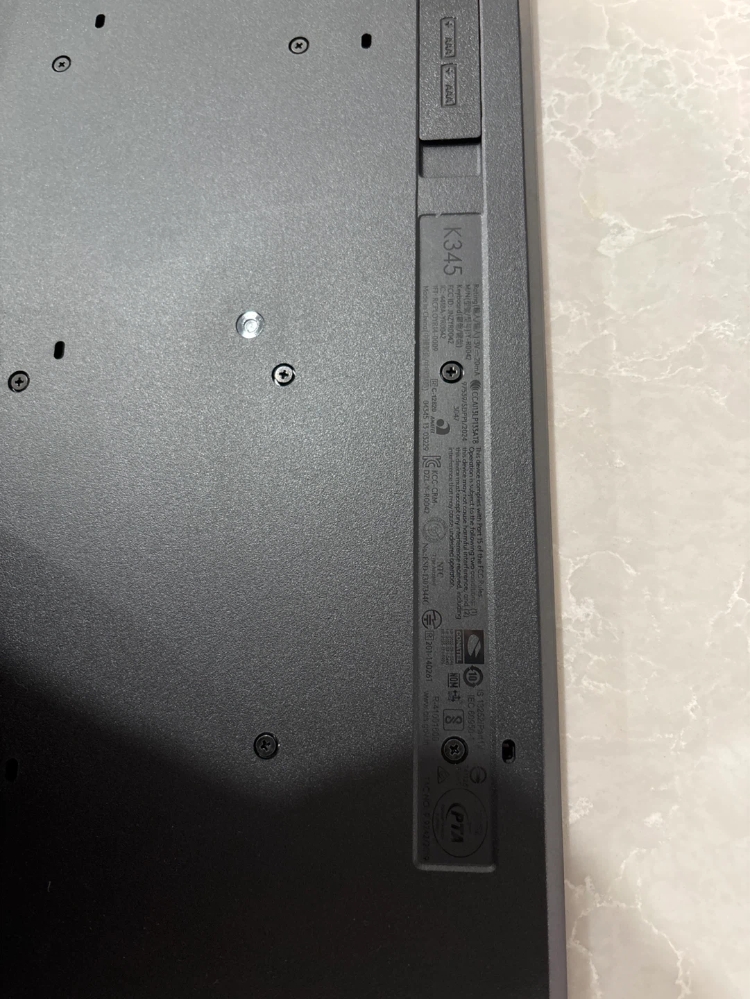 Logitech Wireless Keyboard and Mouse combo - photo 2