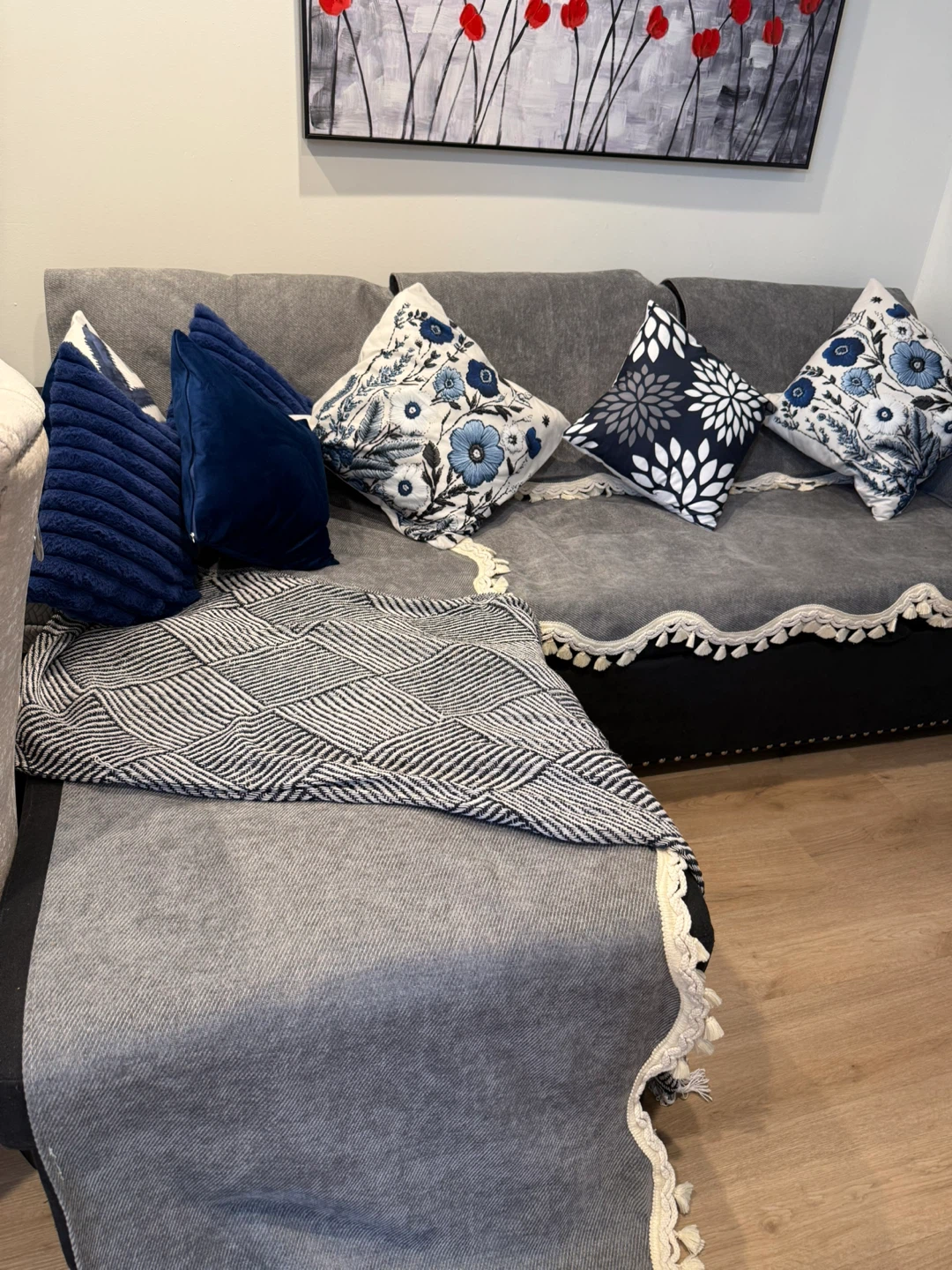 L-Shaped Sofa Bed with Storage & Cup Holders - photo 4