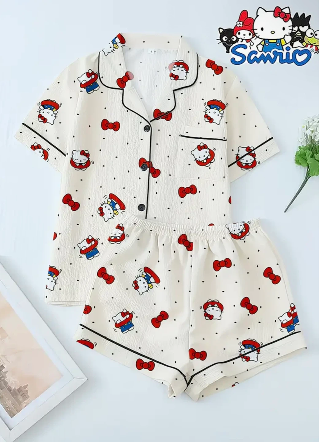 Sanrio Hello Kitty Womens Bubble Wrinkle Pajama Set - Size S