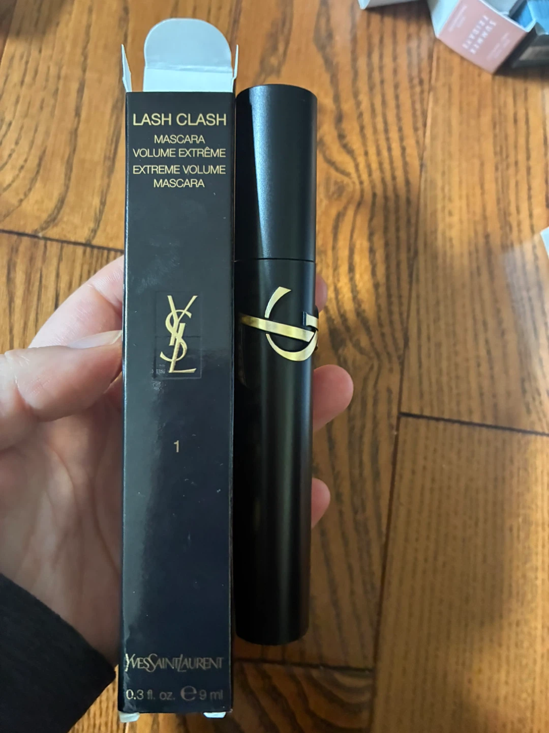 Yves Saint Laurent Lash Clash Extreme Volume Mascara Black