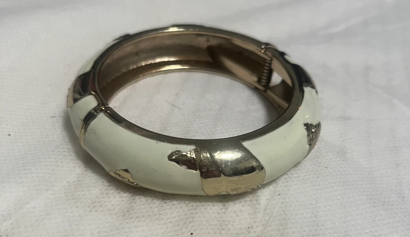 Cream and Gold Tone Hinged Bangle Bracelet - photo 2