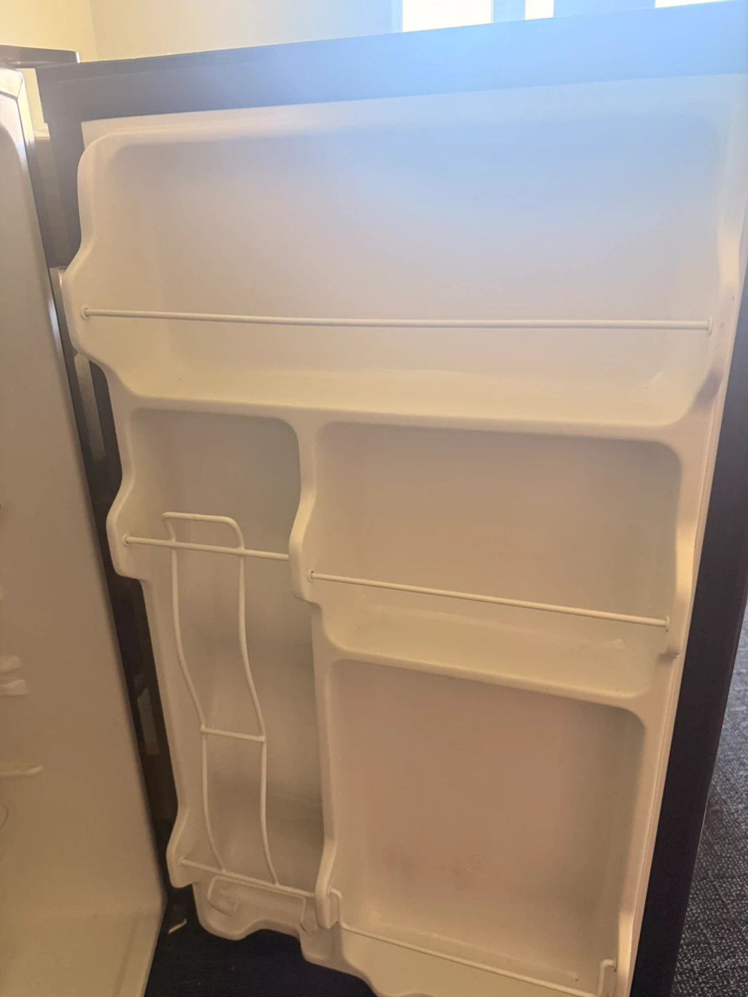 Arctic King Mini Fridge - photo 2