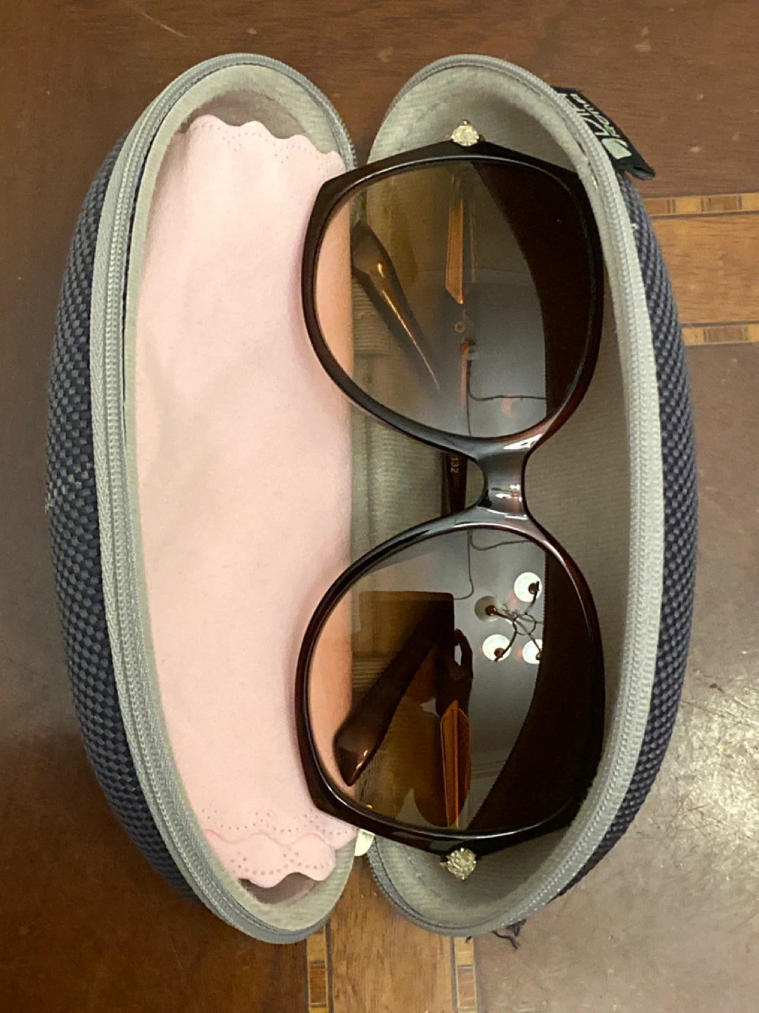 Women's Sunglasses with Case