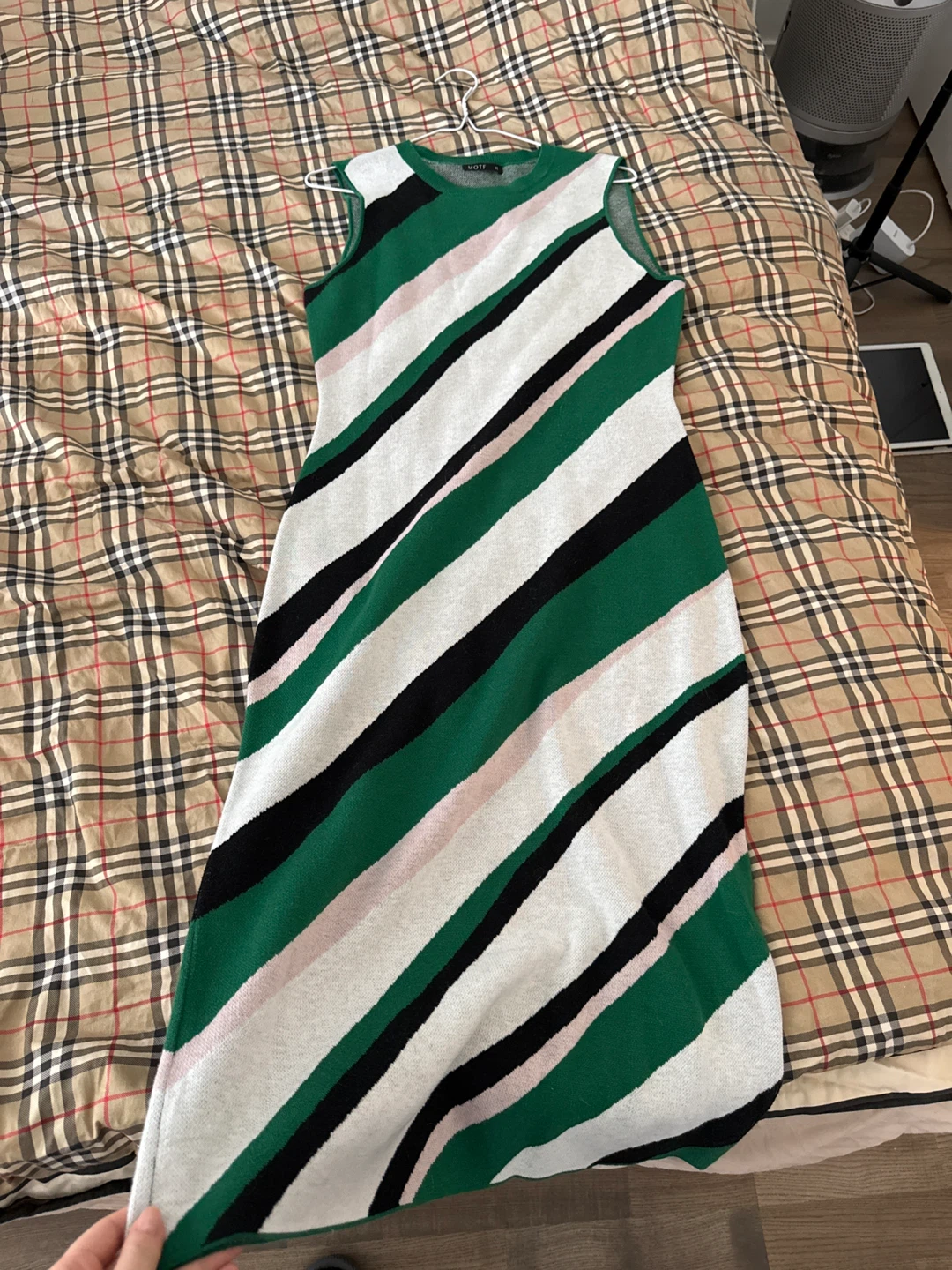 100% wool Sleeveless Striped Knit Dress