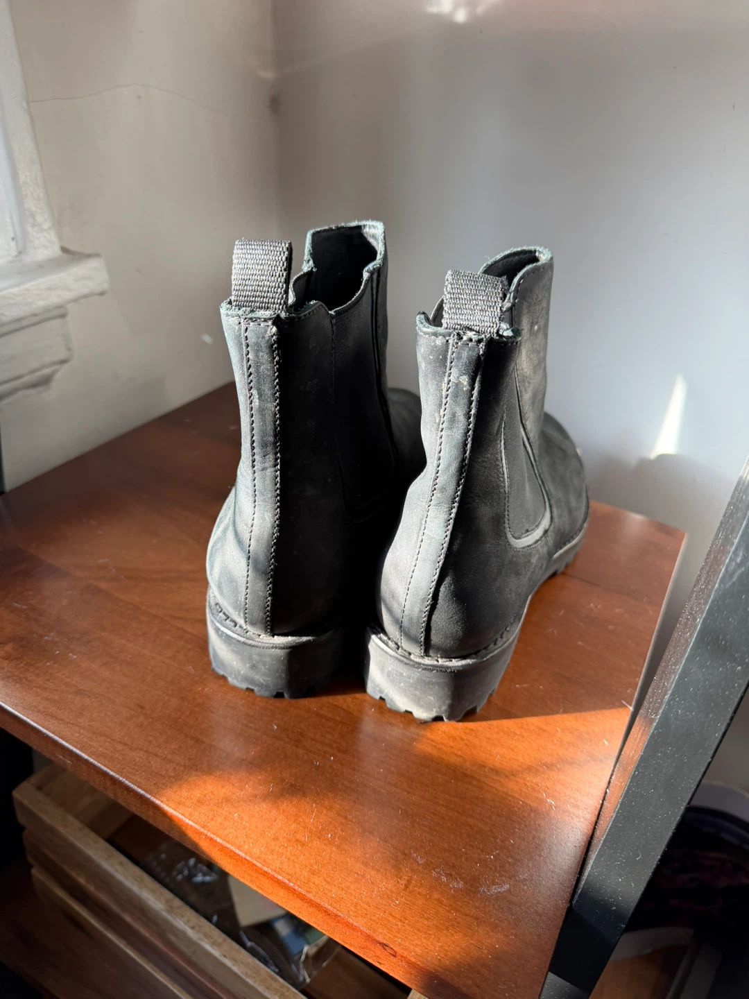 Black Leather Chelsea Boots - photo 3