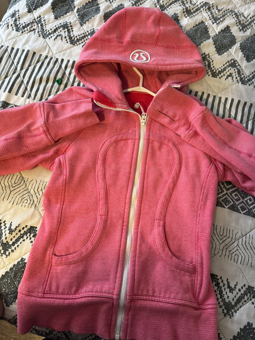 Lululemon Pink Striped Zip-Up Hoodie - photo 2