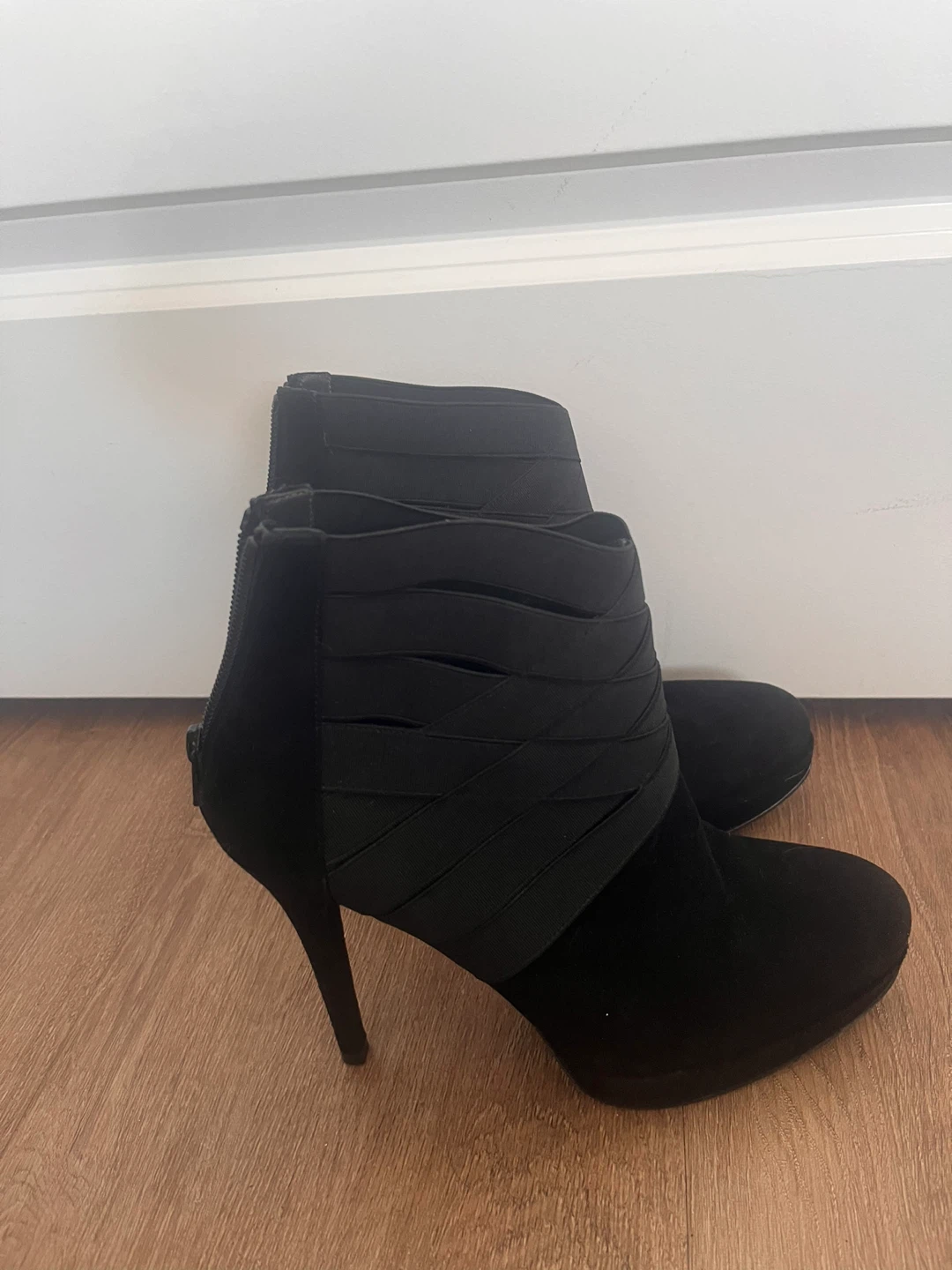 🍀$850🍀Stuart Weitzman Black Suede Heeled Ankle Boots
