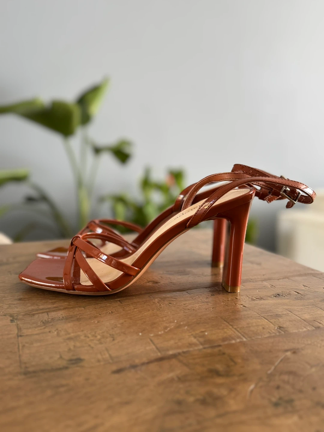 Modatope Women's Brown Patent Leather Strappy Heels Size 7 - photo 2