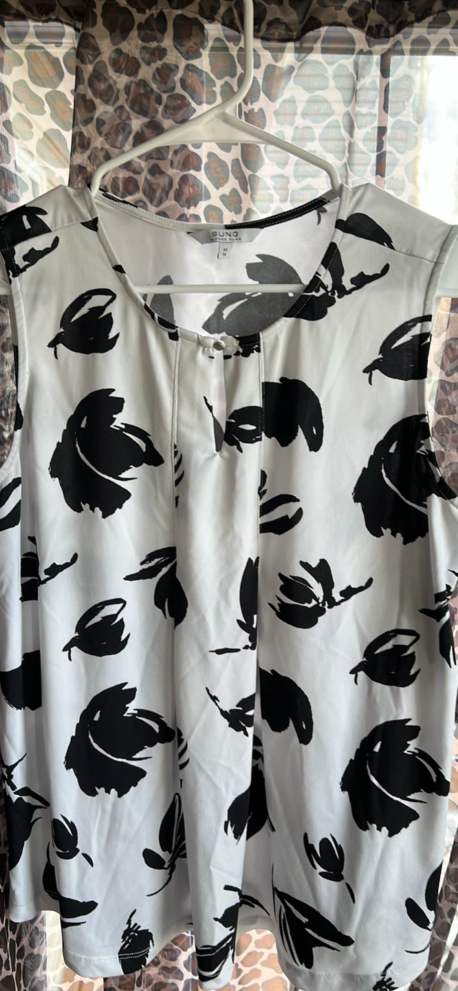 Alfred Sung White & Black Floral Sleeveless Top - Size M