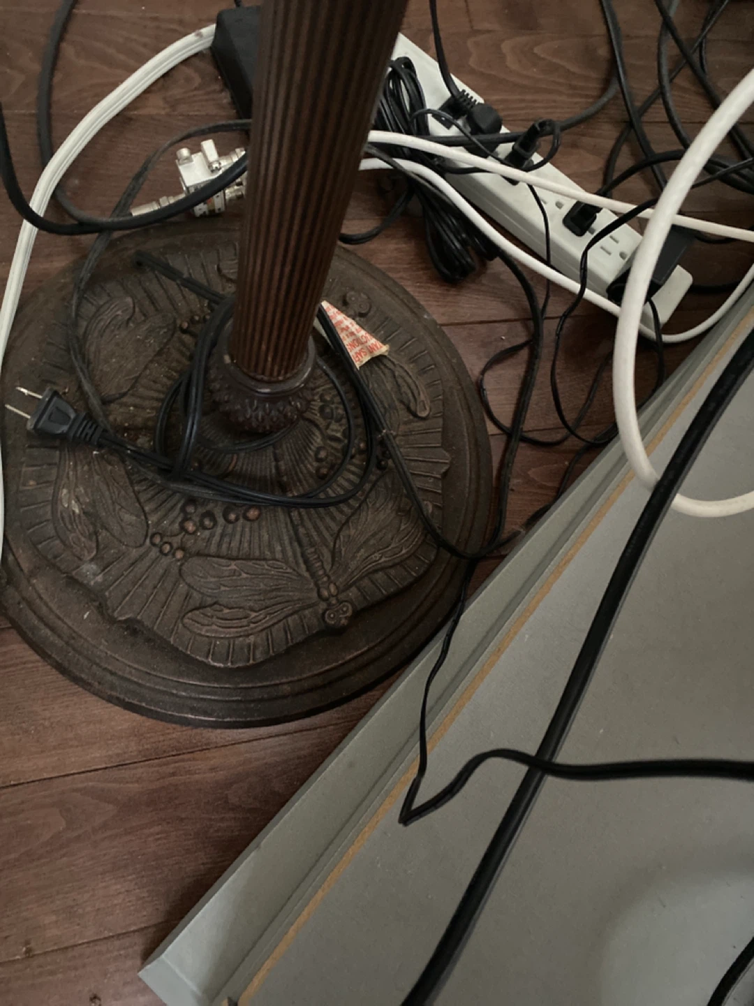 Tiffany Style Dragonfly Stained Glass Floor Lamp - photo 3