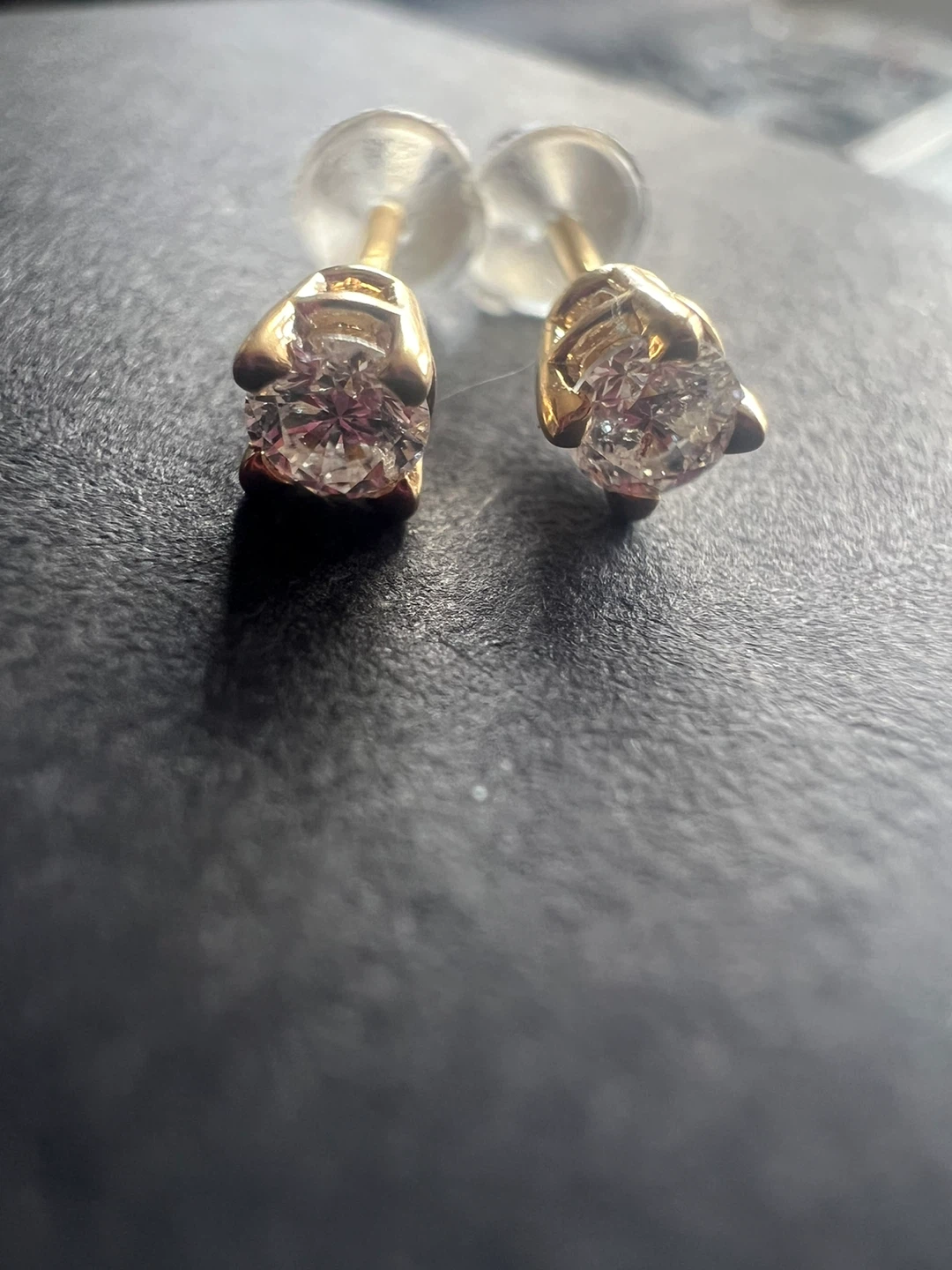 14k Gold Diamond Stud Earrings 0.18 CTW