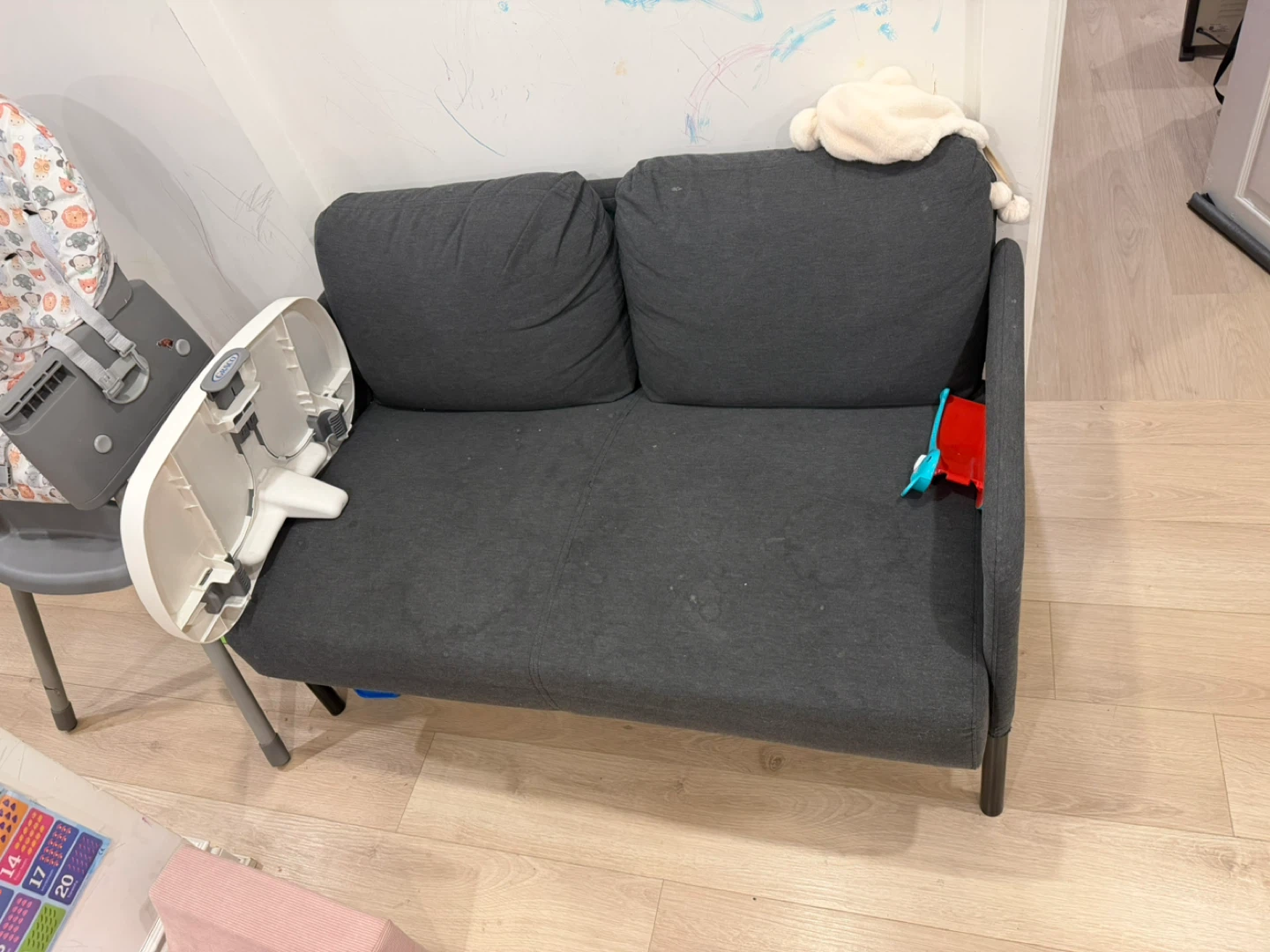 Sofa need go ASAP