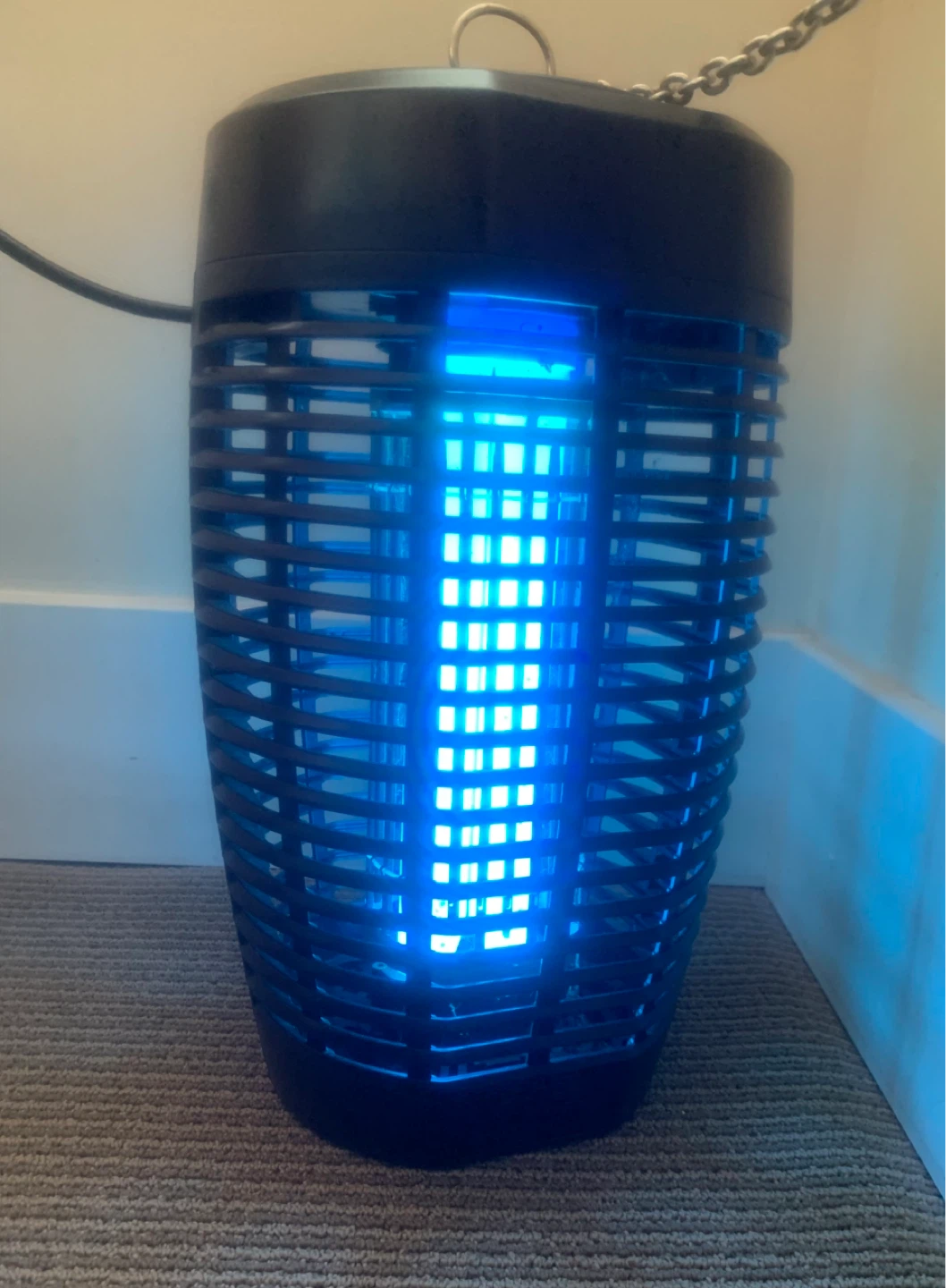 Black Electric Bug Zapper with Chain