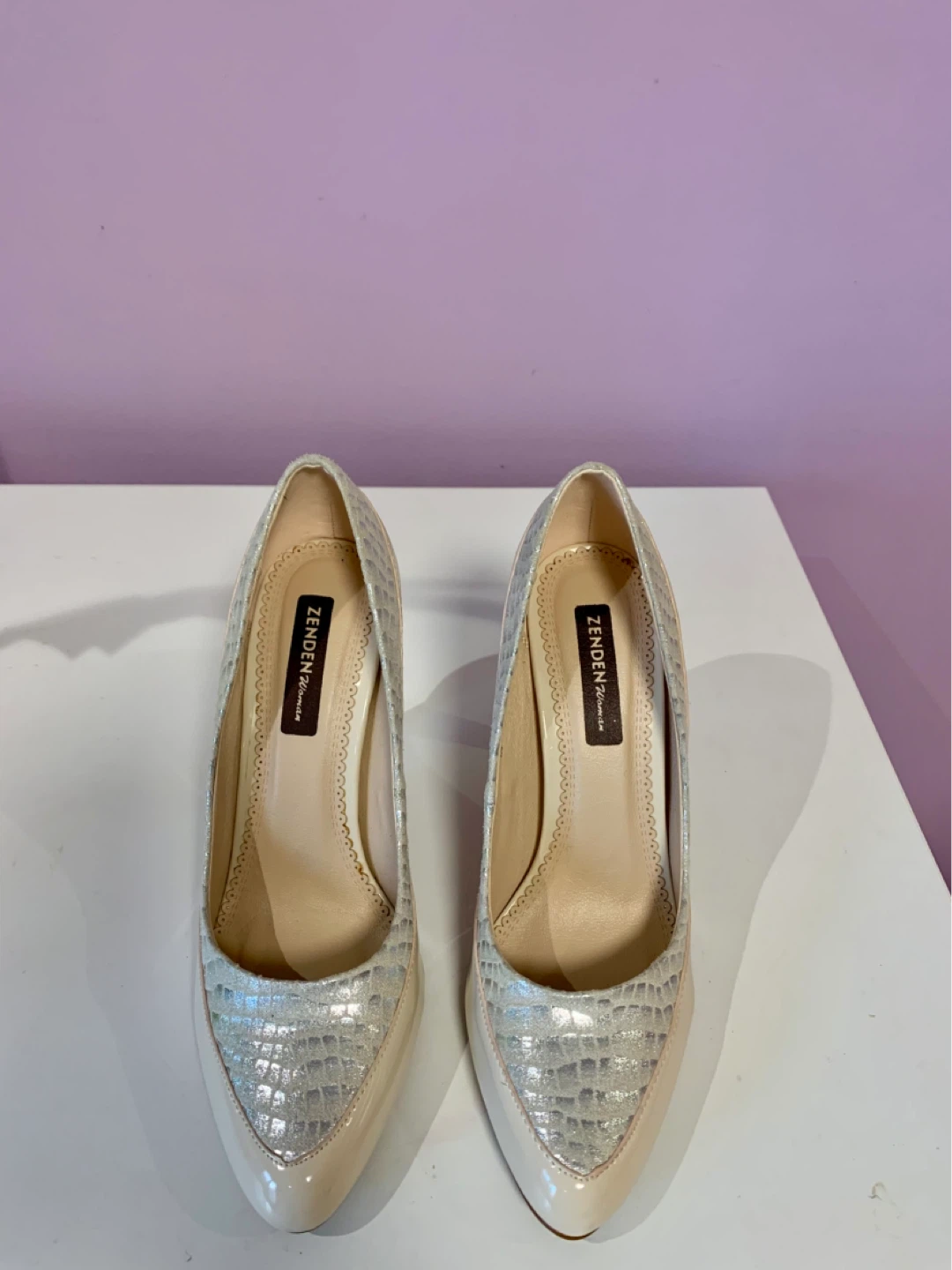 Zenden Women's Cream & Silver Snakeskin Heels - photo 3