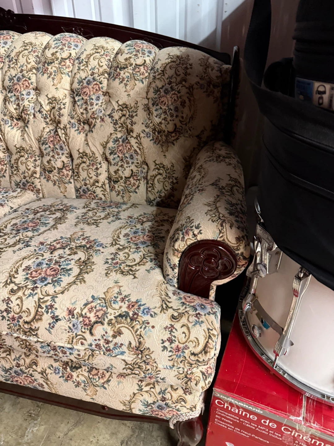 Vintage Floral Sofa - photo 2