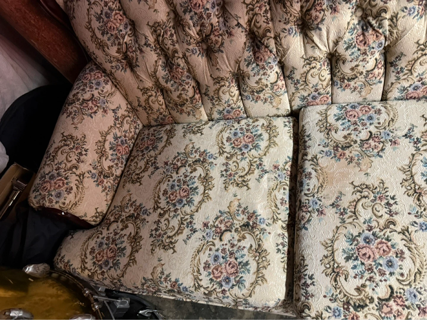 Vintage Floral Sofa - photo 5