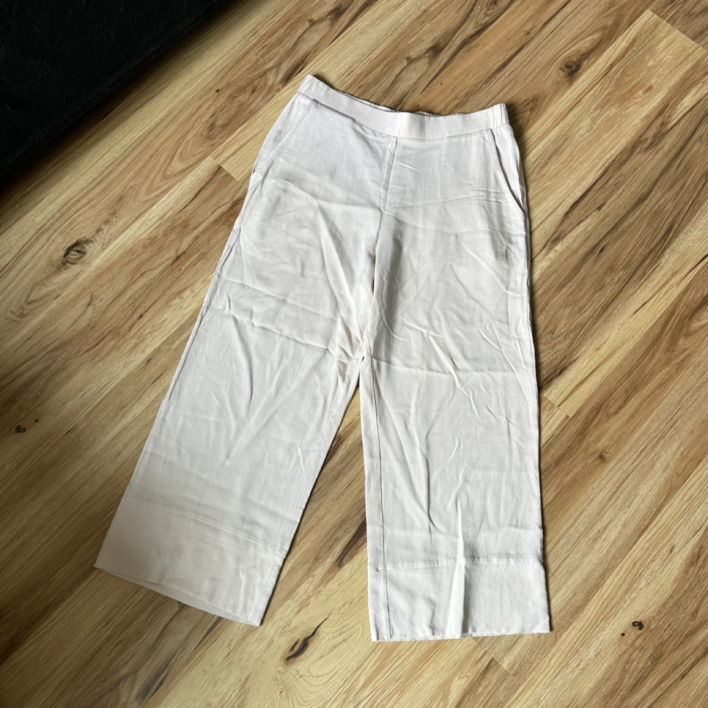 HANRO Pink Wide Leg Cropped Pants S/P