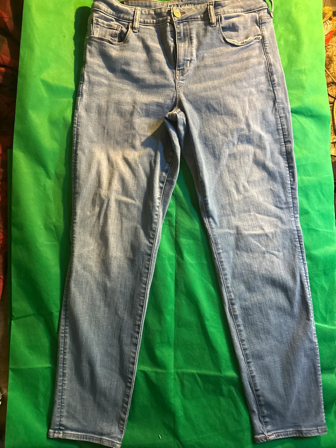 American Eagle Women's Light Wash Jeans - Size 12